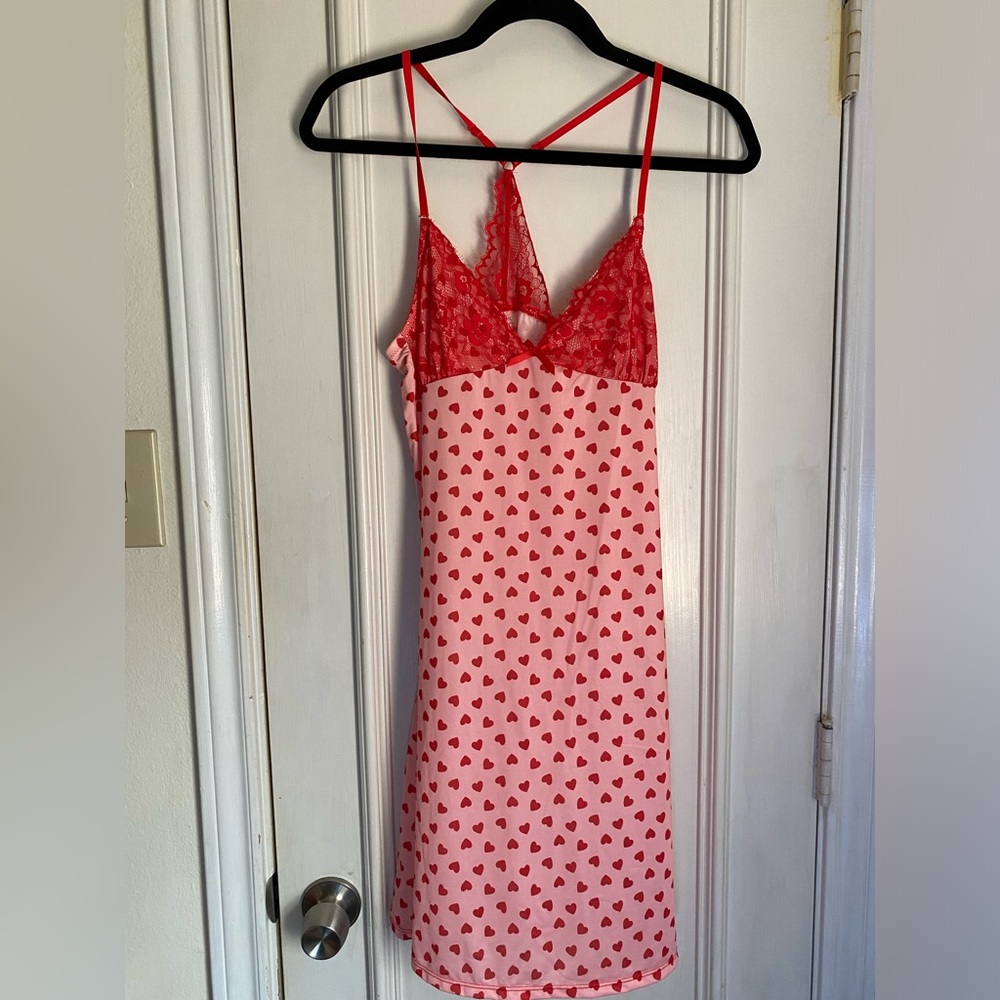 Body Touch Red Heart Chemise Nightgown with Lace Detail Size L NWOT